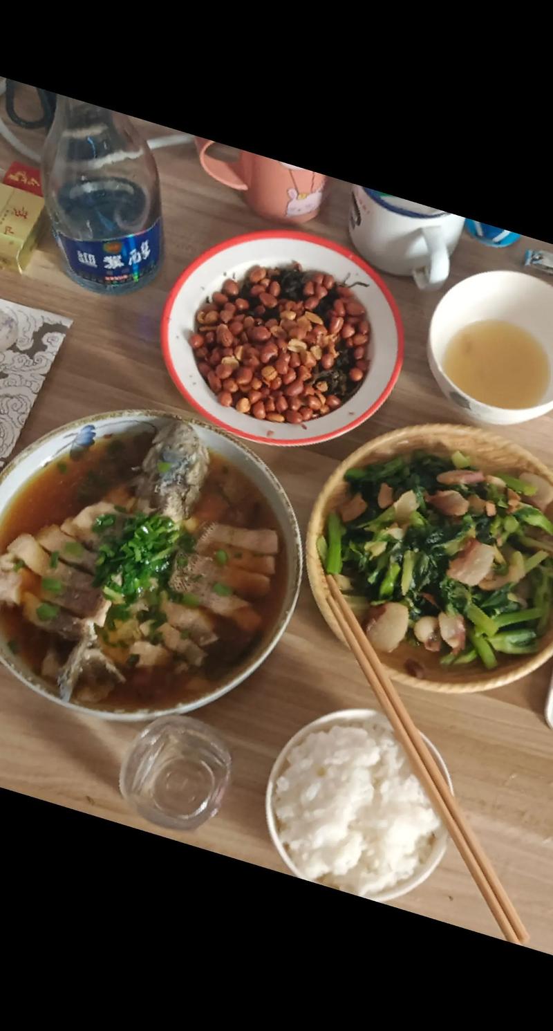 每天都在汆肉中醒来鲈鱼酒柜，感受生活的多样滋味